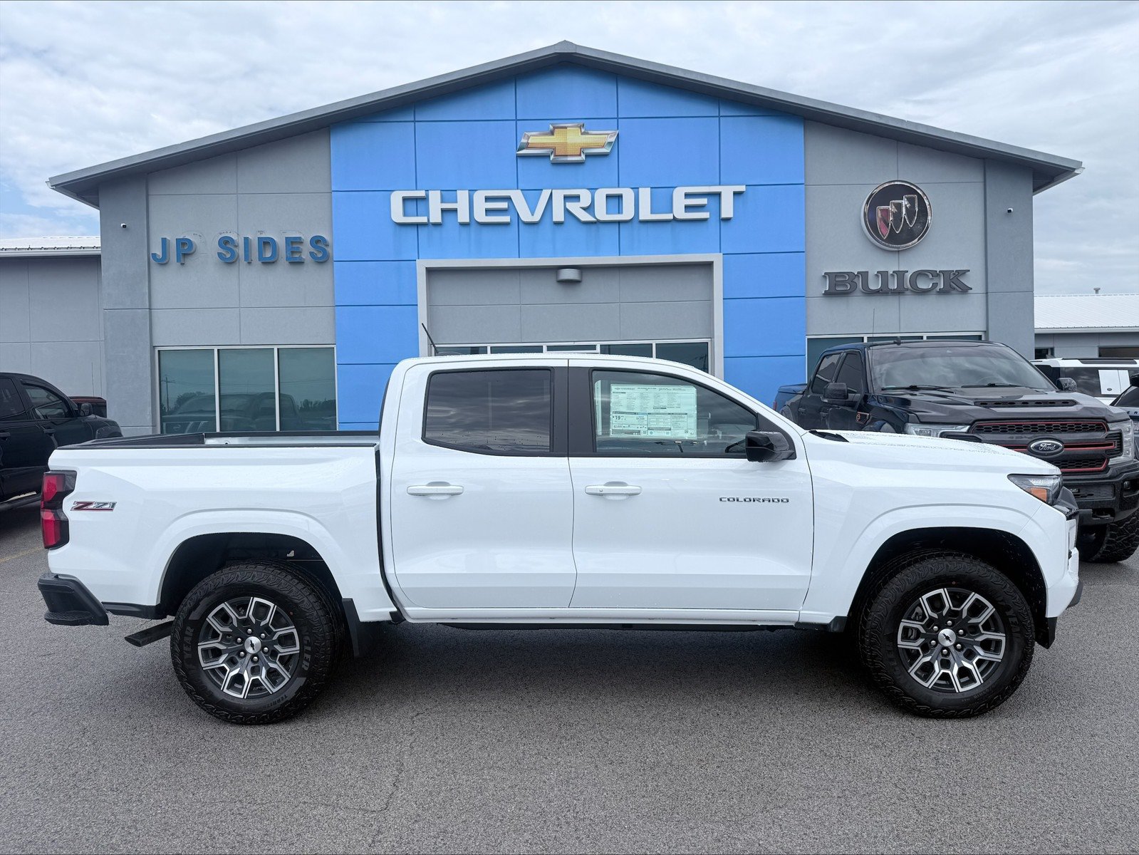 New 2026 Chevrolet Colorado Z71 w/ Technology Package AWD/4WD image 4
