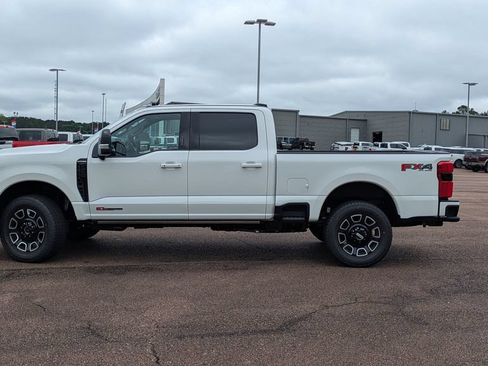 New 2026 Ford F250 Platinum AWD/4WD image 5
