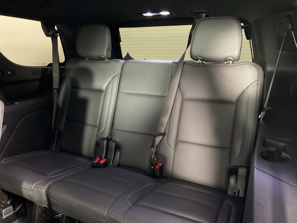 Used 2025 GMC Yukon Denali AWD/4WD image 17