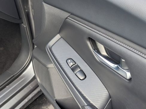 Used 2023 Nissan Sentra SV image 32