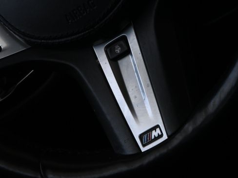 Used 2021 BMW M550i xDrive AWD/4WD image 25