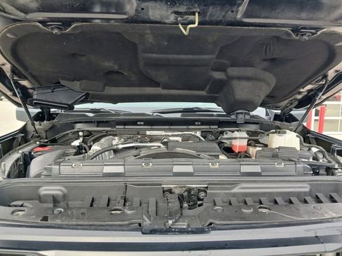 Used 2024 GMC Sierra 3500 SLT w/ SLT Premium Package image 32