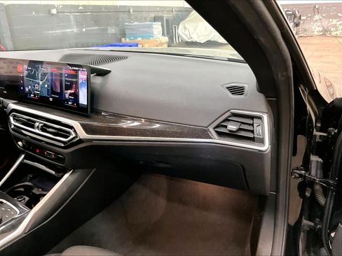 Used 2023 BMW i4 eDrive35 w/ Premium Package RWD image 18