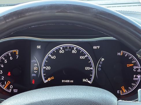 Used 2017 Jeep Grand Cherokee Overland AWD/4WD image 31