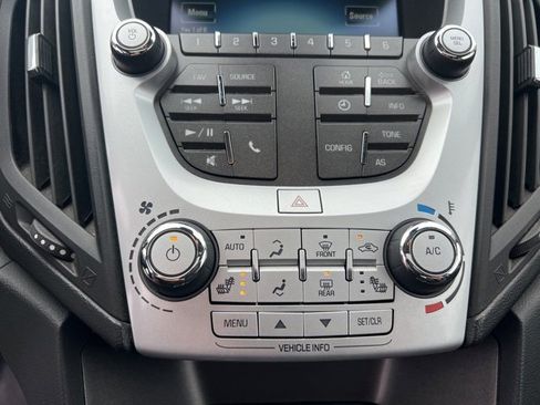 Used 2017 Chevrolet Equinox LT w/ Convenience Package image 25