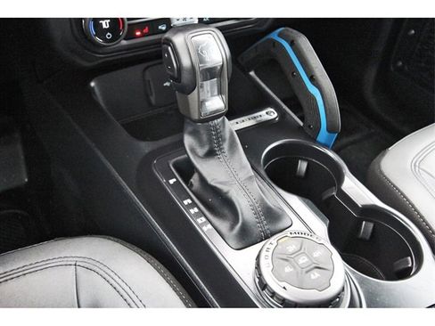 Used 2024 Ford Bronco Black Diamond w/ Sasquatch Package image 27