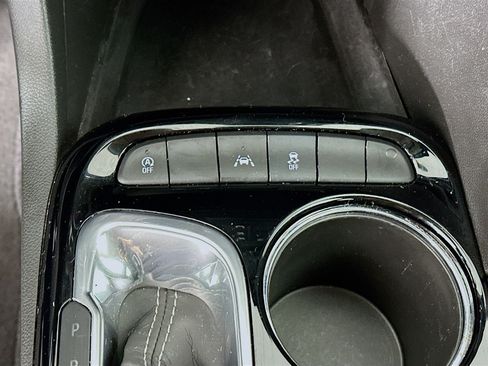 Used 2025 Buick Encore GX Preferred image 25