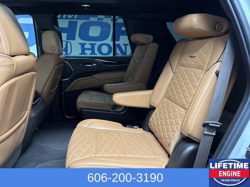 Used 2024 Cadillac Escalade Sport image 18