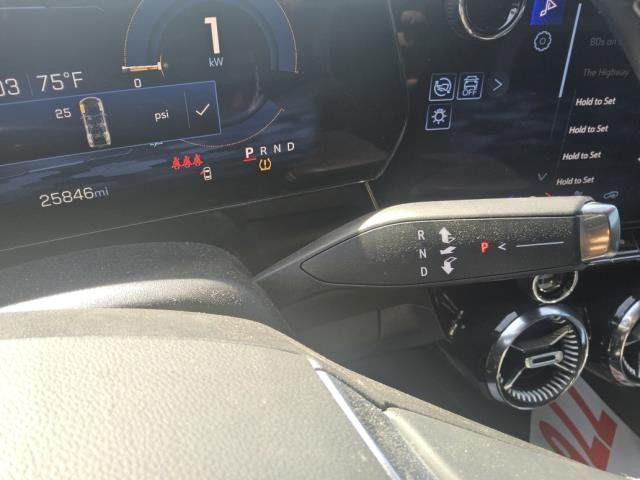 Used 2024 Chevrolet Blazer EV LT AWD/4WD image 3