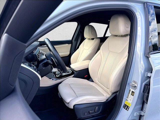 Used 2024 BMW X4 xDrive30i w/ Premium Package AWD/4WD image 25