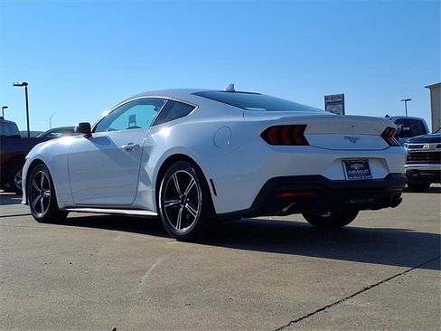 Used 2024 Ford Mustang Premium image 6