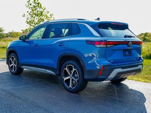 New 2025 Volkswagen Tiguan SE image 27
