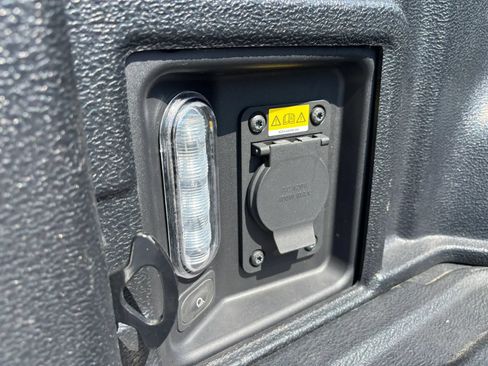 Used 2024 Ford Maverick XLT w/ XLT Luxury Package FWD image 8