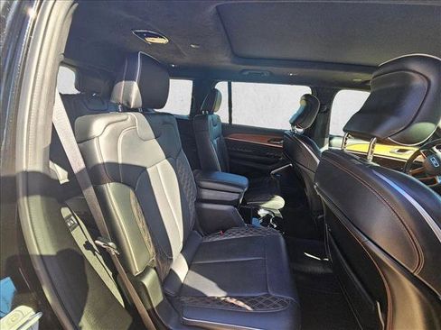 Used 2021 Jeep Grand Cherokee L Summit image 14