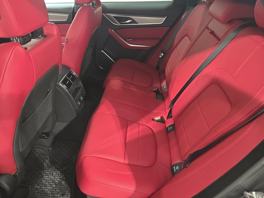 New 2026 Jaguar F-PACE R-Dynamic S AWD/4WD image 23