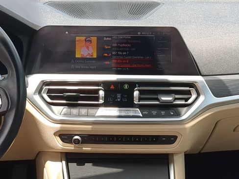 Used 2021 BMW 430i Convertible w/ Convenience Package RWD image 28