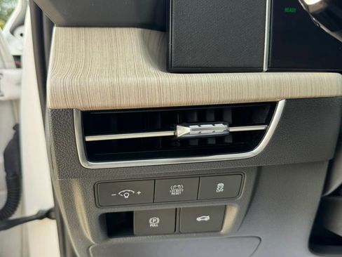 Used 2025 Hyundai Sonata SEL FWD image 25