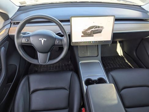 Used 2023 Tesla Model 3 Standard Range image 26
