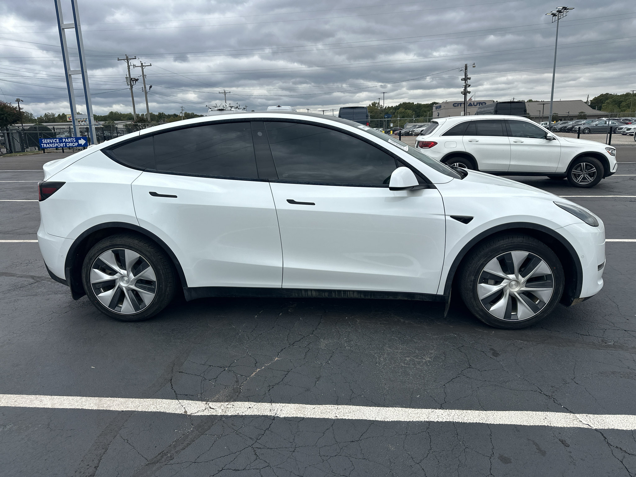 Used 2021 Tesla Model Y Long Range AWD/4WD image 4