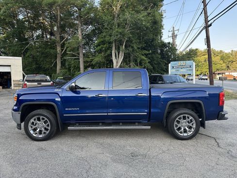 Used 2014 GMC Sierra 1500 SLT w/ SLT Crew Cab Value Package AWD/4WD image 3