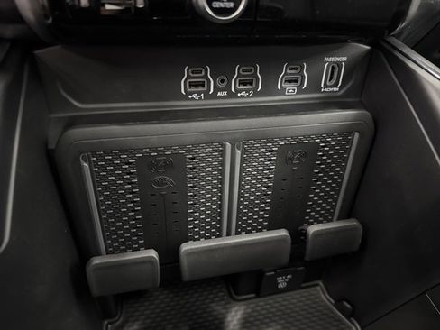 New 2025 RAM 1500 Laramie w/ Night Edition image 13