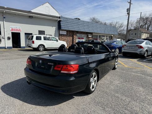 Used 2010 BMW 328i Convertible image 13
