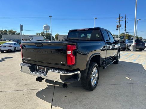 Used 2022 Chevrolet Silverado 2500 LTZ image 3