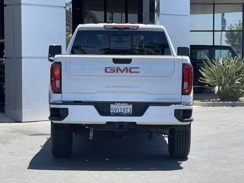 Used 2023 GMC Sierra 3500 Denali w/ Denali Ultimate Package AWD/4WD image 3