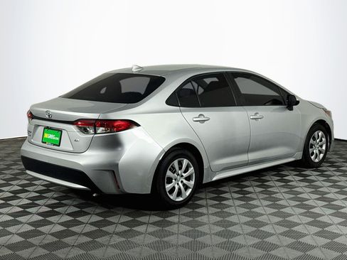Used 2020 Toyota Corolla LE FWD image 8