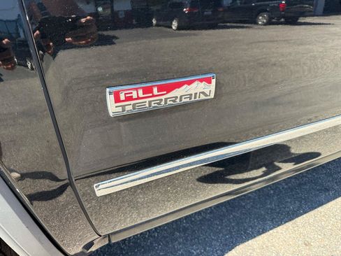 Used 2015 GMC Sierra 1500 SLT w/ All-Terrain Package AWD/4WD image 5