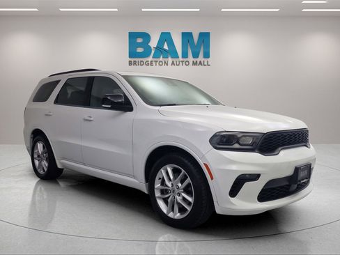 Used 2023 Dodge Durango GT image 1