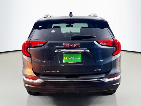 Used 2018 GMC Terrain SLT image 8