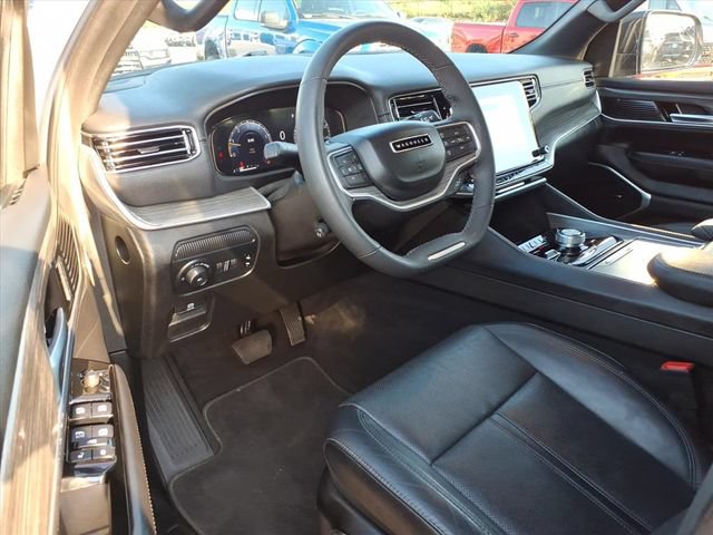 Used 2024 Jeep Wagoneer Series II AWD/4WD image 16