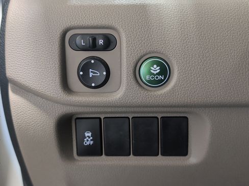 Used 2017 Honda Pilot EX-L image 16