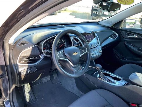 Used 2022 Chevrolet Malibu LT FWD image 8