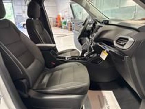 Used 2022 Chevrolet TrailBlazer LS FWD image 29