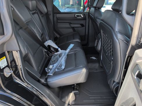 New 2025 Ford Bronco Badlands image 31