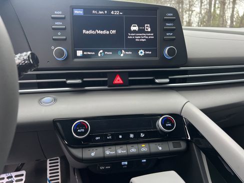 New 2026 Hyundai Elantra SEL Sport Premium FWD image 23