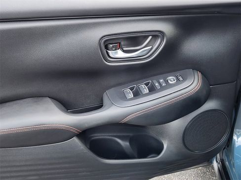 Used 2025 Honda HR-V Sport image 12