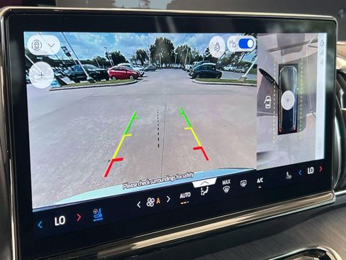 Used 2025 Ford Expedition Platinum w/ Platinum Ultimate Package image 26