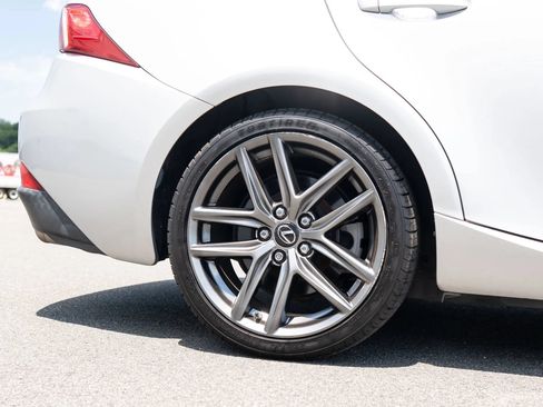 Used 2016 Lexus IS 350 RWD image 13