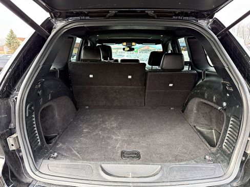 Used 2018 Jeep Grand Cherokee Altitude image 21