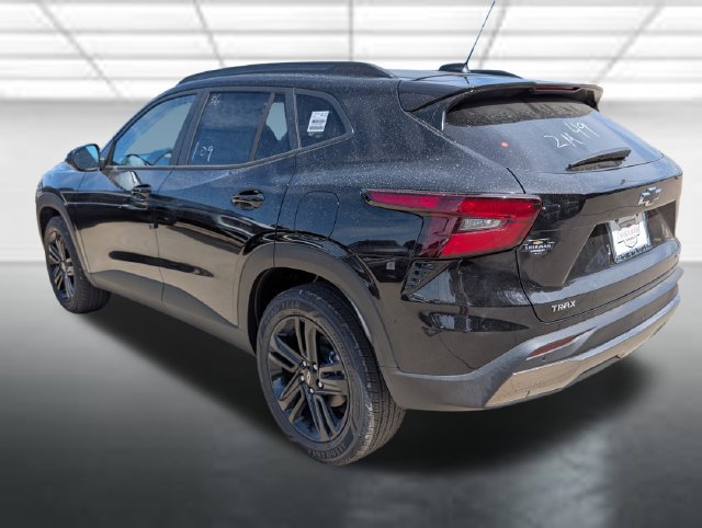 New 2026 Chevrolet Trax ACTIV w/ Driver Confidence Package FWD image 2