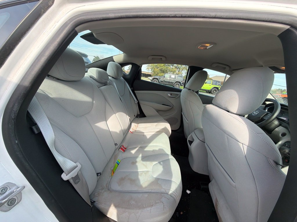 Used 2013 Dodge Dart SXT w/ Popular Equipment Group FWD image 19