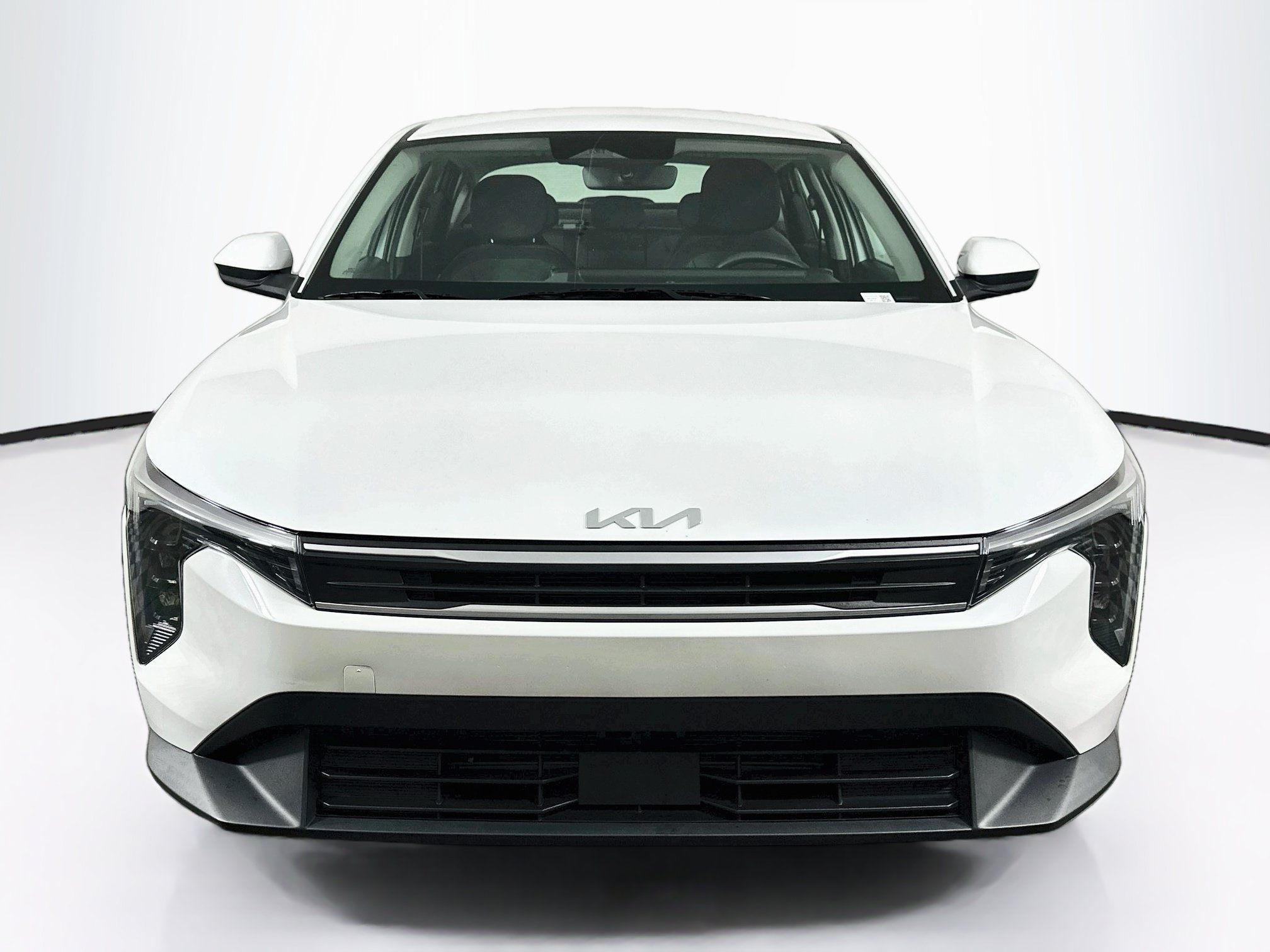 Used 2025 Kia K4 FWD image 2