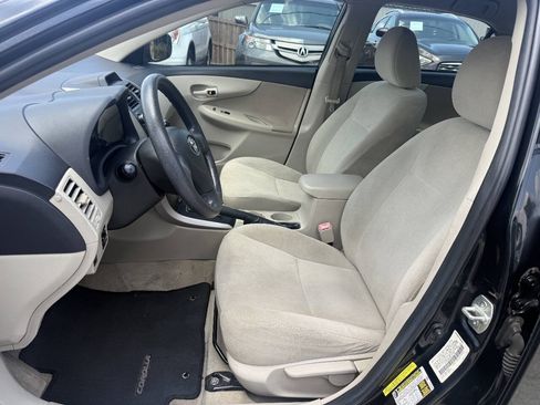 Used 2013 Toyota Corolla L FWD image 10