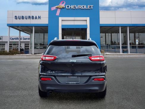 Used 2016 Jeep Cherokee Latitude w/ Comfort/Convenience Group AWD/4WD image 6
