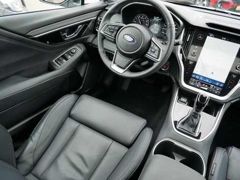 Certified 2025 Subaru Outback Limited image 9