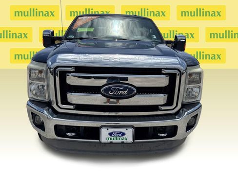 Used 2011 Ford F250 Lariat w/ Lariat Interior Pkg AWD/4WD image 10