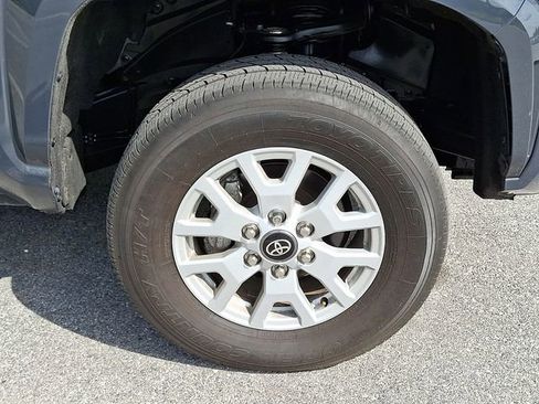 Certified 2024 Toyota Tacoma SR w/ SR Upgrade Package AWD/4WD image 8